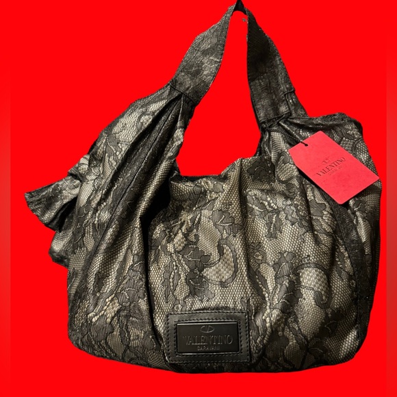 LIVE SHARE SHOW! No Forced Low Starts to Run Your Items! - Picture 5 of 16